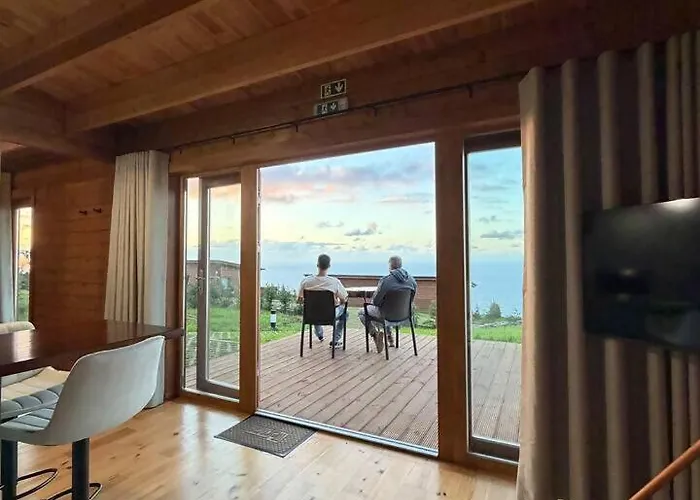Sunset Eco Shelter 5 * بونتا دو بارغو